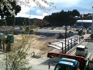 20110429仮設住宅建設.JPGのサムネール画像