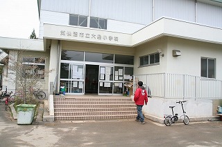 学校校門.jpg
