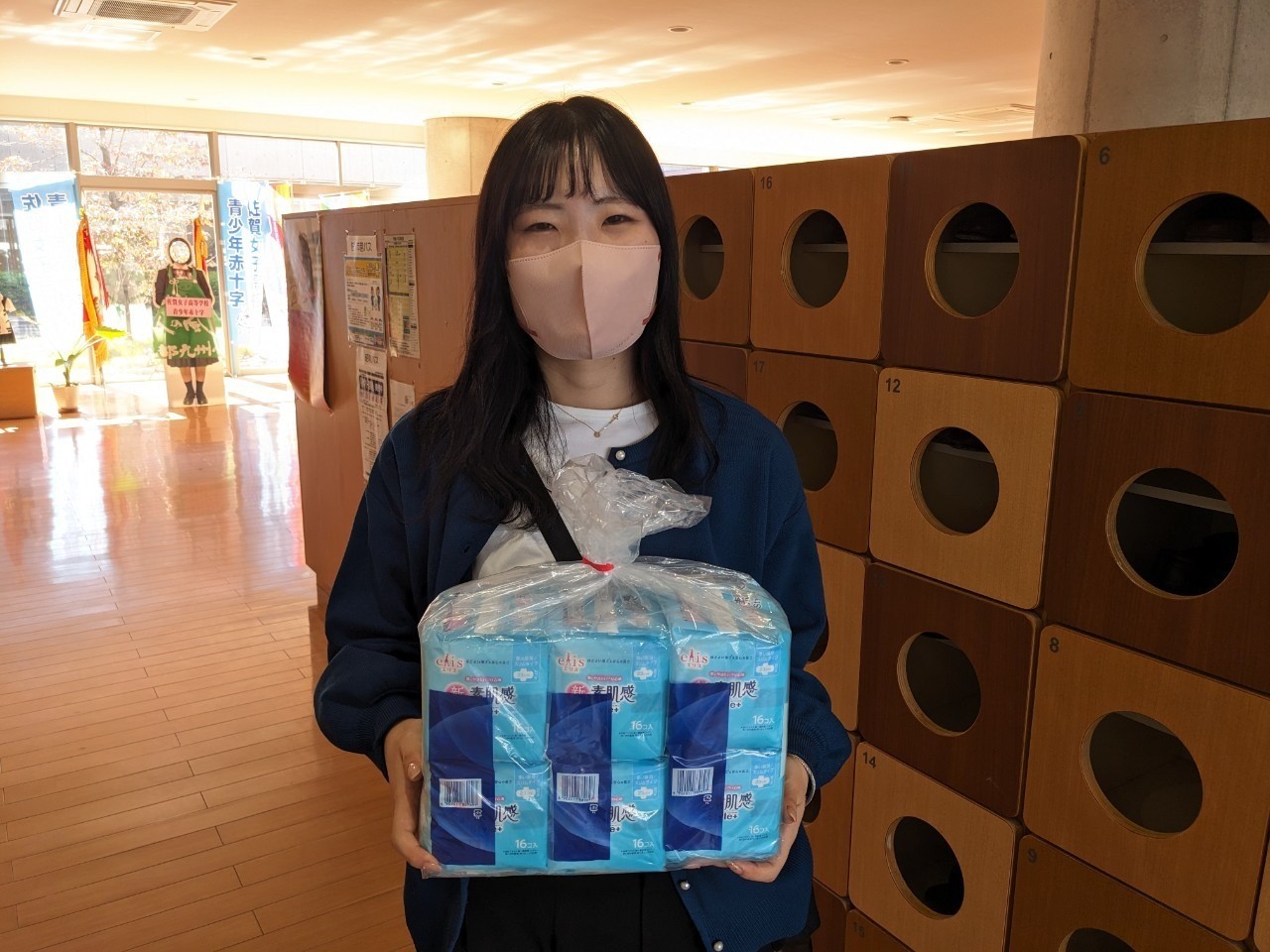 【協賛企業募集中】佐賀女子高校に生理用品をお届けしました