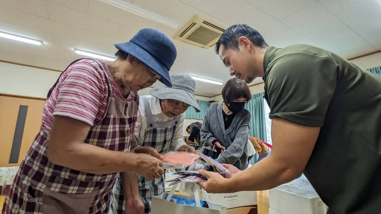 【地震発生から2カ月】スーパー休業で買い物が困難に 生鮮食品の配布会を開催
